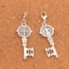 Antik silver katolicism Benedict Medal Cross SmqLivb Key Alloy Loose Beads Clasp European Lobster Trigger Clip på charm C1686 55.3x16.4mm