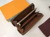 2022 Designers Leather Single Zipper Long Wallets Evening Bags Coin Purse Embossed Clutch Wallet With Box serial number