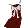 Летнее сладкое контрастное цветное поклон вязаной суспендирующей оболочкой платье тонкий бедро корейский снизу Винтаж для женщин 210420