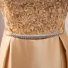 Skönhet Emily Golden Bridesmaid Dresses 2022 Lace Pärlor A-Line Golvlängd Formell Party Prom Klänningar Reflekterande Bröllopsklänning