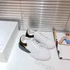 Överdimensionerade designers sneaker casual skor vit svart läder veet espadrilles tränare mens kvinnor lägenheter spetsa plattform sneakers7c2h
