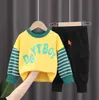 0-5年春の男の子服セット2021カジュアルファッション漫画のアクティブTシャツ+パンツ子供子供赤ちゃん幼児