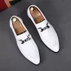 Elegante designer di lusso italiano abito da festa di nozze scarpe da uomo moda punta a punta nero bianco Slip-On Walking mocassini da lavoro taglia