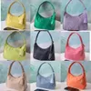 Yeniden Edit 2005 Lüks El Çantası Deri Yeniden Nynyon Mini Hobo Çanta Kadınlar Crossbody Tasarladı Tasarımcı Omuz Çantası Üçgen Lady Diamond Siyah Tohumlar Turuncu Dicky0750