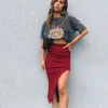 Бесплатные моды женщины MIDI юбка полосатая высокая талия сексуальный раскол эластичный бордовый карандаш Bodycon 210524