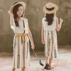 Sommarkläder Tjej Striped Vest Wide Ben Byxor 2st Kids Bow Chiffon Suit For Korean 6 8 10 12 14 210528