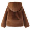 Temperamento das mulheres quentes de inverno com capuz espessura quente quente jaqueta feminina faux peles bolso pelúcia casaco de zíper 210507