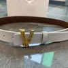 Ceinture en cuir design de luxe plaqué or avec boucle en V, accessoires de mode pour femmes de haute qualité dans une variété de couleurs en option 8774428