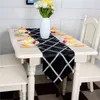 Corredores de mesa de Natal Tecido de linho de algodão vermelho com borlas mesa de decoração de mesa para sala de jantar cozinha ao ar livre festa de casamento 211117