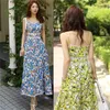 Hoge kwaliteit zomer vrouwen sexy maxi strand jurk riem v-hals floral print bohemian stijl lange vakantie A-lijn 210603