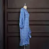 Robes de dames de volants imprimés bleus col rond manches longues lanternes surdimensionnées robes froncées avec ceintures automne mode féminine 210527
