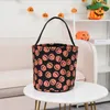 Halloween Bucket Party Kids Carry Baskets Candy Toy Sacks Presentförpackning Polka Dot Roligt Trick Eller Treat Tote Storage Bags Festives Supplies Dekorationer Tryckt B7795