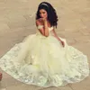 Party Dresses Romantic Saudi Arabia Ball Gown Prom Dress Dreamlike Princess Yellow Gowns Lace Applique Off Shoulder Formal Evening