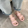 Sandalias de mujer 2021 Señoras planas zapatos de estilo de barra paralela mujeres punta redonda plataforma sólida moda casual playa hebilla zapato verano Y0721