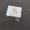 Diseñador de marca de moda Collar de oro Classics estilo collar de moda diseño de carta para hombre mujer de primera calidad con caja