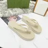 2021 nieuwe dames strandslippers fashion V-vormige flip flop sandalen maat 35-42