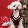 犬の猫のセーターのプレッピースタイルのVネックストライプベストドッグアパレル春秋と冬の暖かいペット服猫チワワプードルヨークシャーXS-5XL A245