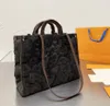 22SS 디자이너 쇼핑 가방 토트 클래식 레터 가방 고급 크로스 바디 276m와 여성의 고급 핸드백 패션.