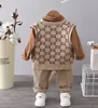 Çocuklar Giyim Setleri Erkek Kız Eşofmanlar Mektup Şerit Şerit Baskı 3 adet Tasarımcı Hırka Yaka Gömlek Kazak Pantolon Suits Spor Giysileri 80-120 cm Genç Eşofman