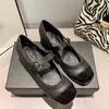 Designer Kvinnor Skor Slides Sandaler Heels 4.5inc Slipper 9 Wide Ladies Gummi Socks 2021Slippers Black Espadrille Girls Platform Resorts