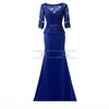 2018 Waishidress Royal Blue Lace Mermaid Mother of the Bride Dresses 1 2 ärmar Crystal Mother of the Groom Dresses Sheath Evenin2579837