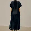 Beżowa minimalistyczna sukienka dla kobiet o neck z krótkim rękawem luźne nieregularne plisowane maxi sukienki kobiece lato mody ubrania 210531