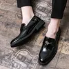 Läderklänning Mens Lather Shoes Men's Loafers Moccasins For Men Formal Fashion Casual Slip On Man Shoe Office Male 9458 Mal