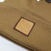 秋冬刺繍ニット帽子男性と女性ソリッドカラーキャップ暖かい帽子通気性ストリートダンススケートボードキャップ