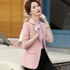 Gul Stripe Blazer Kvinnor Casual Thin Summer Fashion Formal Half Sleeve Slim Jacket Office Ladies Work Coat 210604