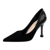 Kleidschuhe 2022 Frühlingsfrauenpumps PU-Leder Damen Elegante Kitten Heels für OL Weibliche tägliche Frauen