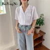 V-Neck Bluzki Kobiet Blusas Zwykły Krótki Rękaw Letnia Koszula Kobiet Biały Retro Koreański Styl Topy Casual Bluzka 210506