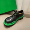 Diseñador- Martin botas mujer Suela gruesa Zapatillas de deporte con cordones de viaje plataforma de cuero dama negro Bota casual Cuero de vaca suave Zapatos altos de mujer