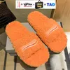 Moda Furry Peluche Designer Pantofole Calda Inverno Politico Campagna Politica con scatola Nero Bianco Morbido Confortevole Donne Scarpe Donne Rosa Arancione Sandali da uomo Sneakers da uomo