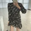 Spring Vintage Dress Women Floral Print Dress Chic Drawstring Dresses V-neck Long Sleeve Mimi Dresses Black Beige 13571 210528