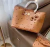 Высококачественная кожа большая емкость для покупок Классическая буква Печать Ретро-образец Женская сумка для женщин Маленькая и изысканная подвесная сумочка