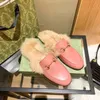 Lyxdesigner kvinnor för män Tofflor Platta loafers Päls Muller Skor Flower Snake Mule Fashion Outdoor Damsandaler Stl 34-44