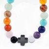 Benutzerdefiniertes katholisches Steinseil-Kreuz-Armband in verschiedenen Farben, 7 Chakra-Edelstein-Frauenarmband für Angstzustände