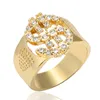 Anéis de banda elegante rinestona de cristal sinal de dedo tamanho 7-13 anel de dólar banhado a ouro
