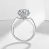 Bröllopsringar Kvinnors stil Stäng set Petal True Diamond Ring Net Red 1.2 karat Vit kopparengagemang
