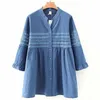 Arrivée été Style coréen femmes trois quarts manches col en v Blouse évider conception coton lin chemises décontractées W77 210512