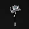 Personlig Antik 925 Sterling Silver Flower Fineer Pin Green Zircon Lotus Men kostym Tillbehör Bröllop Brosch