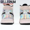 Scarpe Jumpman 1 Medio Polvere sporca Iridescente Beige Black High Top Sneakers Mens Luxus des Chaussures Schoenen