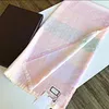 140-140 cm Classic British Plaid Cotton Ladies High Quality Lame Scarf G For Women Four Seasons sjal Båda sidor kan bära halsdukar