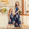 Summer Dark Blue Printed Matching Dresses Outfits Mommy and Me Sleeveless for Mom Daughter 210528