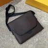 Erkek Messenger Çanta Tasarımcısı Crossbody MANYETİK M45557 Çanta Erkek Arkadaşı Hediye Yüksek Kaliteli Gezisi İş Omuz Çantaları Okul Modası