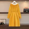 ربيع الخريف المرأة الأصفر قميص اللباس الكورية نمط الأزياء طباعة القطن المرقعة طويلة الأكمام الركبة طول فساتين ألف خط 210428