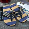 2022 Mode män Sommar Stripe Flip Flops Skor Sandaler Man Slipper Flipflops Eva Blandade färger platt med skor