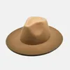 Breite Krempe Hüte Herren Cowboy Woolen Batikfilz Herbst und Winter Big Along Männer Frauen Jazz Zweifarbiger Hut im britischen Stil 20213252