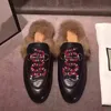 Heiße SaleDesigner Echtleder-Loafer Fur Muller Slipper mit Schnalle Mode Damen Princetown Damen Casual Fur Mules Flats