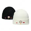 Netter Pilz Stickerei Gestrickte Mützen Hut Männer Frauen Winter Warme Elastische Bonnet Cap Schwarz Weiß Hip Hop Hüte Streetwear